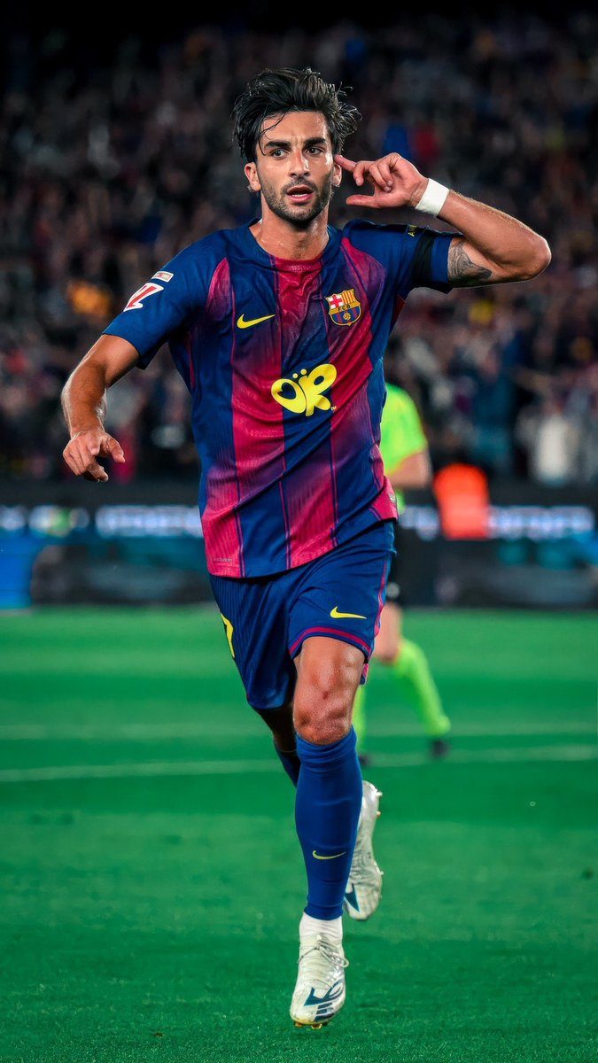 mrderby64's tweet photo. Barcelona Wallpaper 4k
-
📥4k Version : https://t.co/cY32U4iHOc https://t.co/i2gcJcmWau