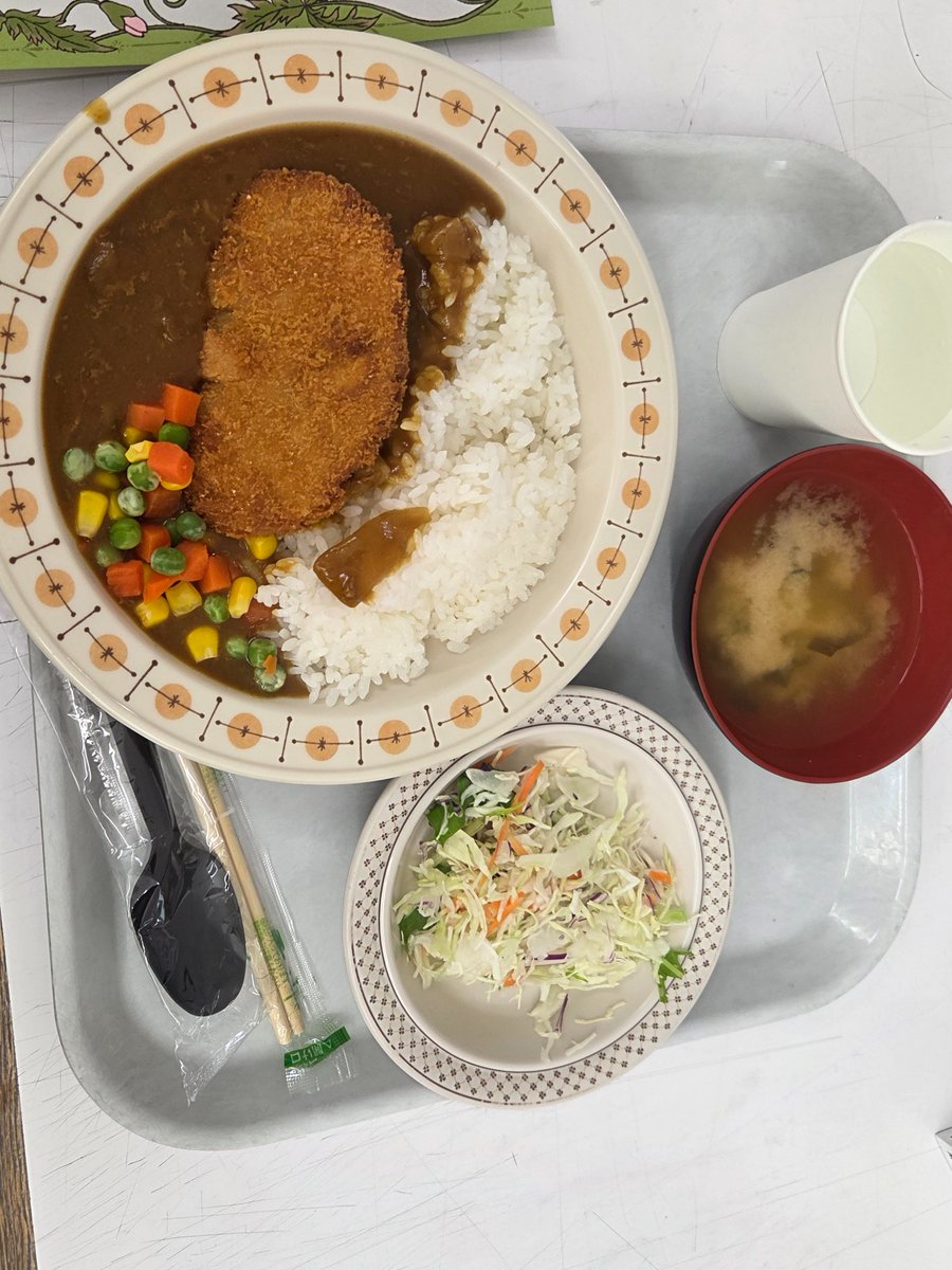 xxx__xb's tweet photo. 600円でこれ(生演奏bgm付き)は流石にエッジ過ぎないか https://t.co/ymFtDfm9pn