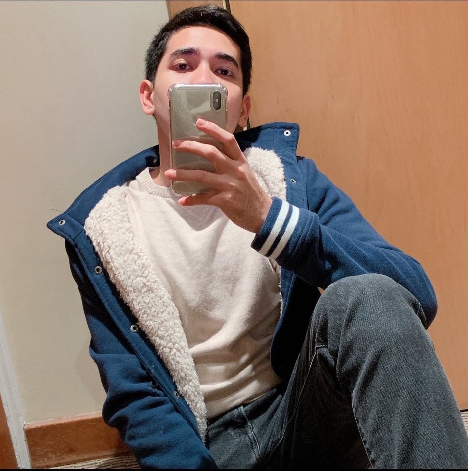basedondennis's tweet photo. for those unfamiliar with this guy he used to go by seishiro7_ and is a singaporean pedophile (hit on a 14 yo and dgaf) in his late 20s who speaks with a cadence of a gas station toilet and i just found out hes currently in sydney australia this guy is literally next door to me EW EW EW EWW