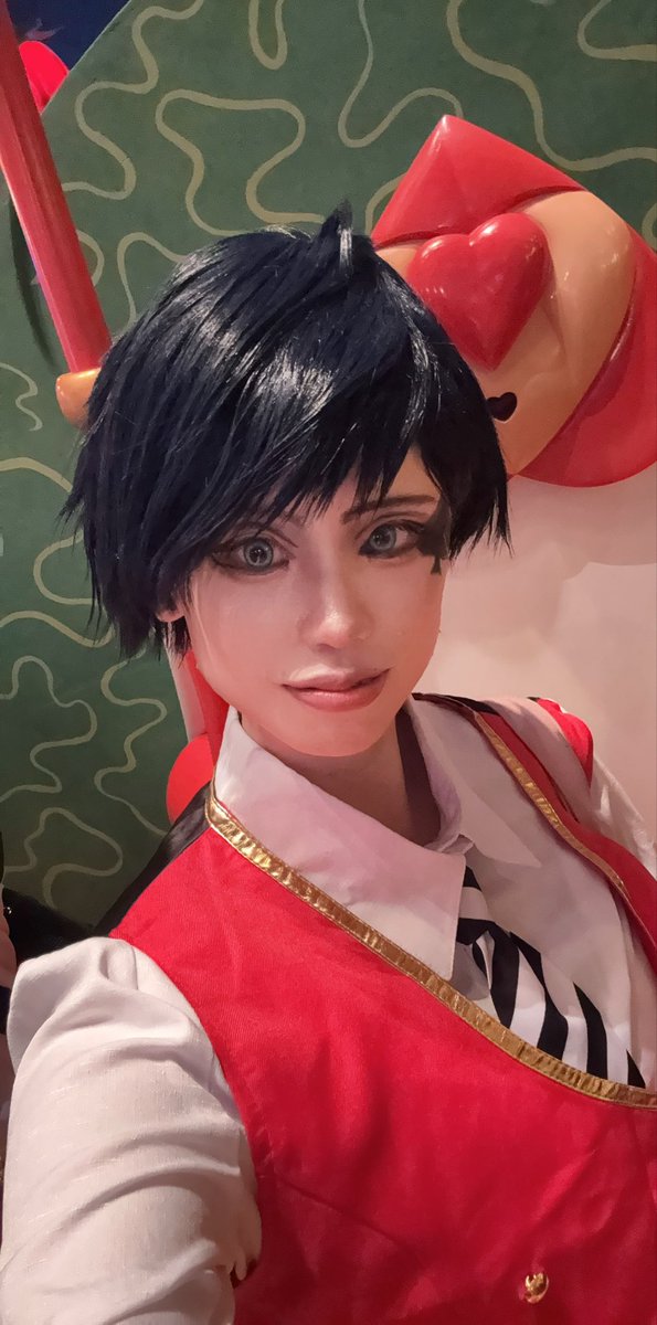 mibarikan's tweet photo. ⚠️twst/仮装

いんぱ！
恐怖の初だし

先輩たちといますよ🌹

#Dハロ仮装2026
#Dハロ仮装ツイステ https://t.co/vPmH966RVY