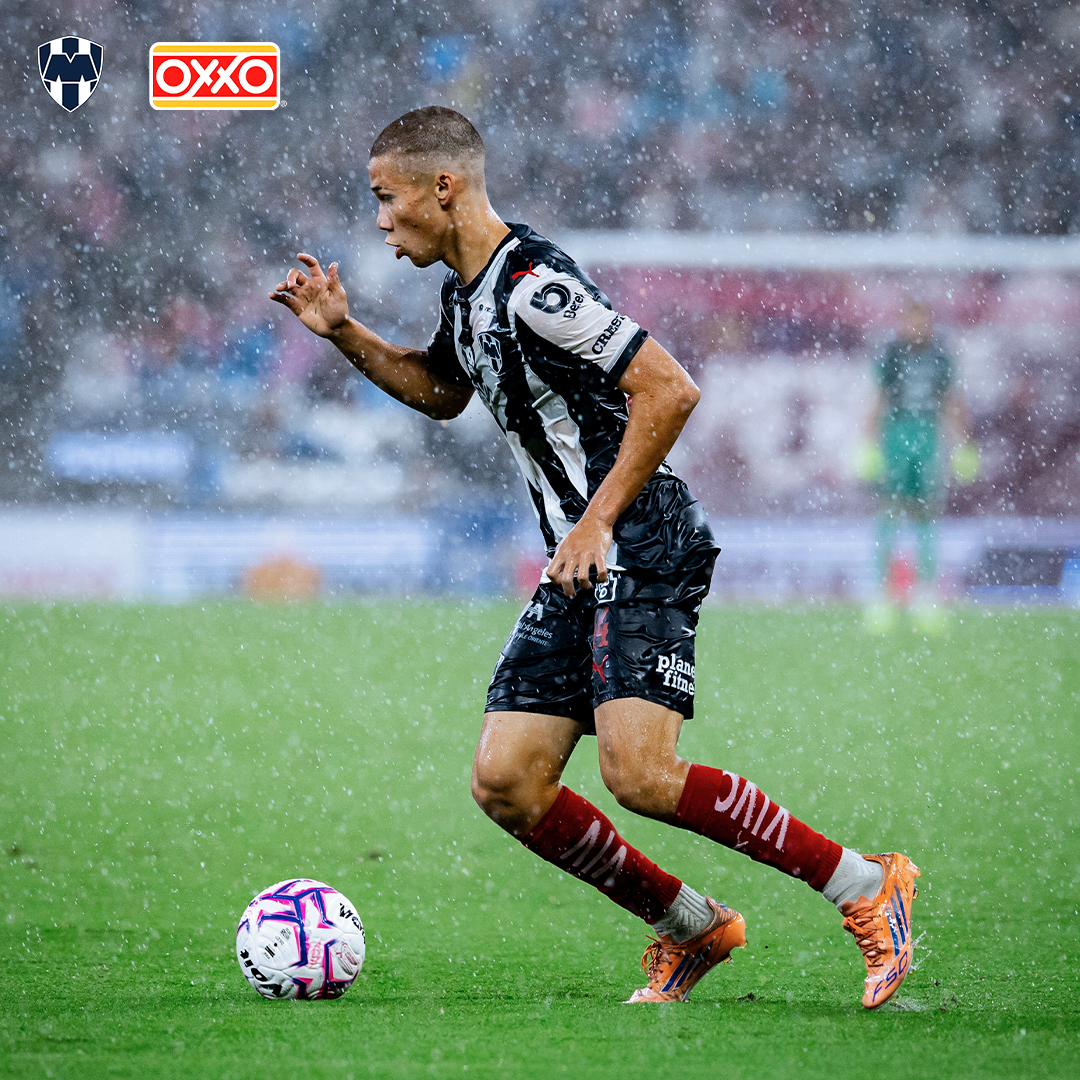 Rayados's tweet photo. ¡Con todo!🗣️¡Vamos, Rayados!👊🏼

@Tiendas_OXXO https://t.co/JQBtoYKeu1
