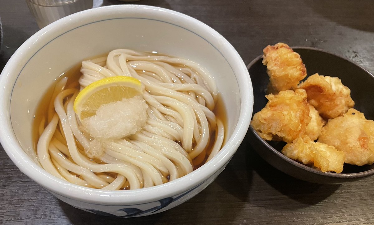 mii_syun's tweet photo. やっぱ香川のうどん美味しいな〜😋
2玉にしたらお腹太い(>ㅿ<;;) https://t.co/YATPPO4uQV