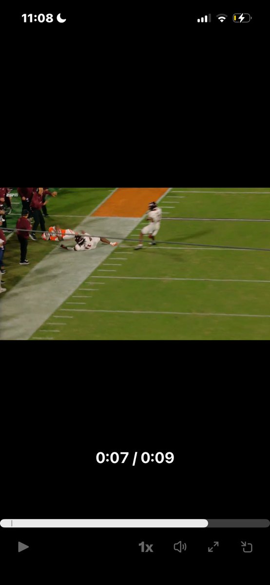 WaveTimeSZN's tweet photo. @mattn_vthokies @CU_Slam Ball secured flat on the ground …

Picture 3 is the ball touching the ground for Cal that was called a catch . https://t.co/YfvvCE2dgh