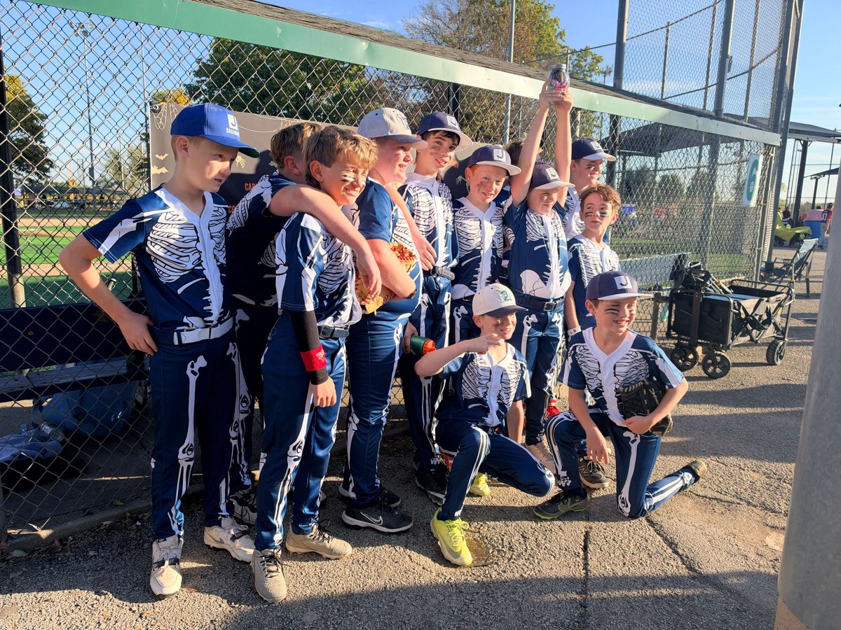 PerfectGameKC's tweet photo. The JCC Twisters brought a skeleton crew to the PGKC Halloween Havoc this weekend. Nice! https://t.co/mm8Jmbo4d7