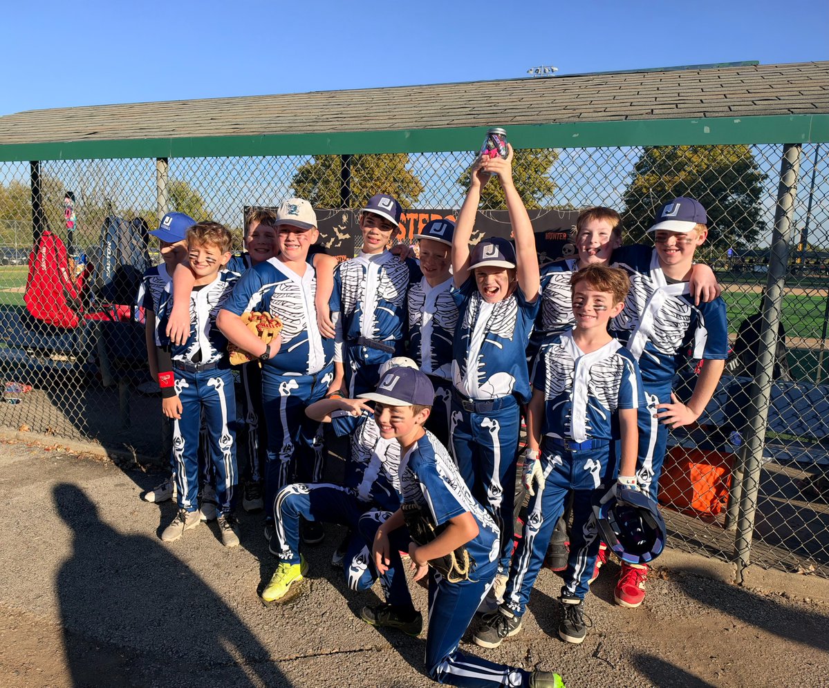 PerfectGameKC's tweet photo. The JCC Twisters brought a skeleton crew to the PGKC Halloween Havoc this weekend. Nice! https://t.co/mm8Jmbo4d7