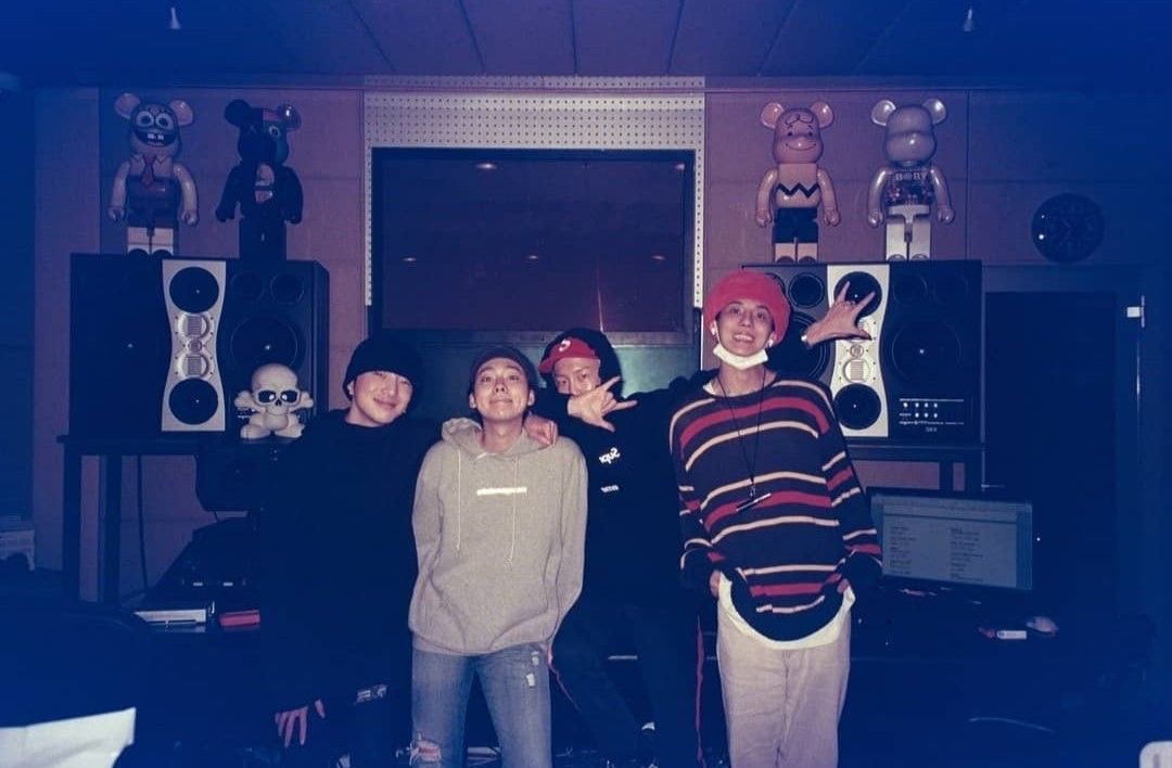 winnerics4's tweet photo. I wasn’t there when you were team A, but I’m definitely here and still here for WINNER 💙💙💙💙

Let’s go up to the sky!!

#위너된지_13주년_언제나곁에있을게
@yg_winnercity @official_yoon_ @official_hoony_ @official_jinu_ @official_mino_ https://t.co/d4SOruqPEX
