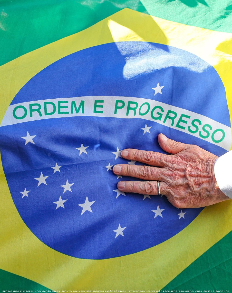 messiaswm's tweet photo. O Brasil não merece viver sob ameaças à sua democracia Não podemos normalizar o autoritarismo, o ódio e o desrespeito as instituições
Sigo do mesmo lado o lado da democracia,dos direitos, da justiça social e de um Brasil para todos
HOJE É 13! ❤️🚩⭐
#EuVotoFazendoOL
#HojeEuVoto13 https://t.co/bH0Hn6ZylA