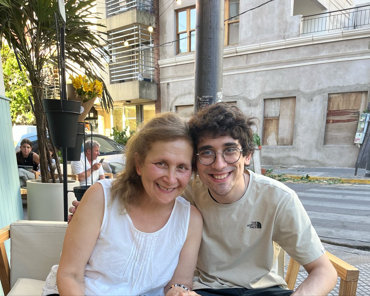 mickeyromero62's tweet photo. Estoy muy orgullosa de vos, siempre y en cada paso. ❤️ Las derrotas son parte del camino, y el lunes habrá una nueva oportunidad. Desde acá, como siempre, alentándote y acompañándote incondicionalmente. Nunca dejes de creer en vos! Te amo con la vida entera . ❤️ https://t.co/YXOxLiGJf0
