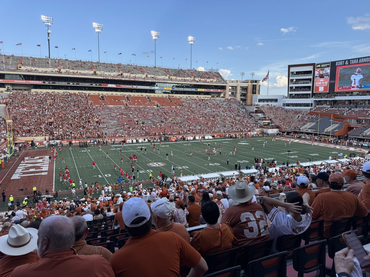 txstud6969 tweet picture