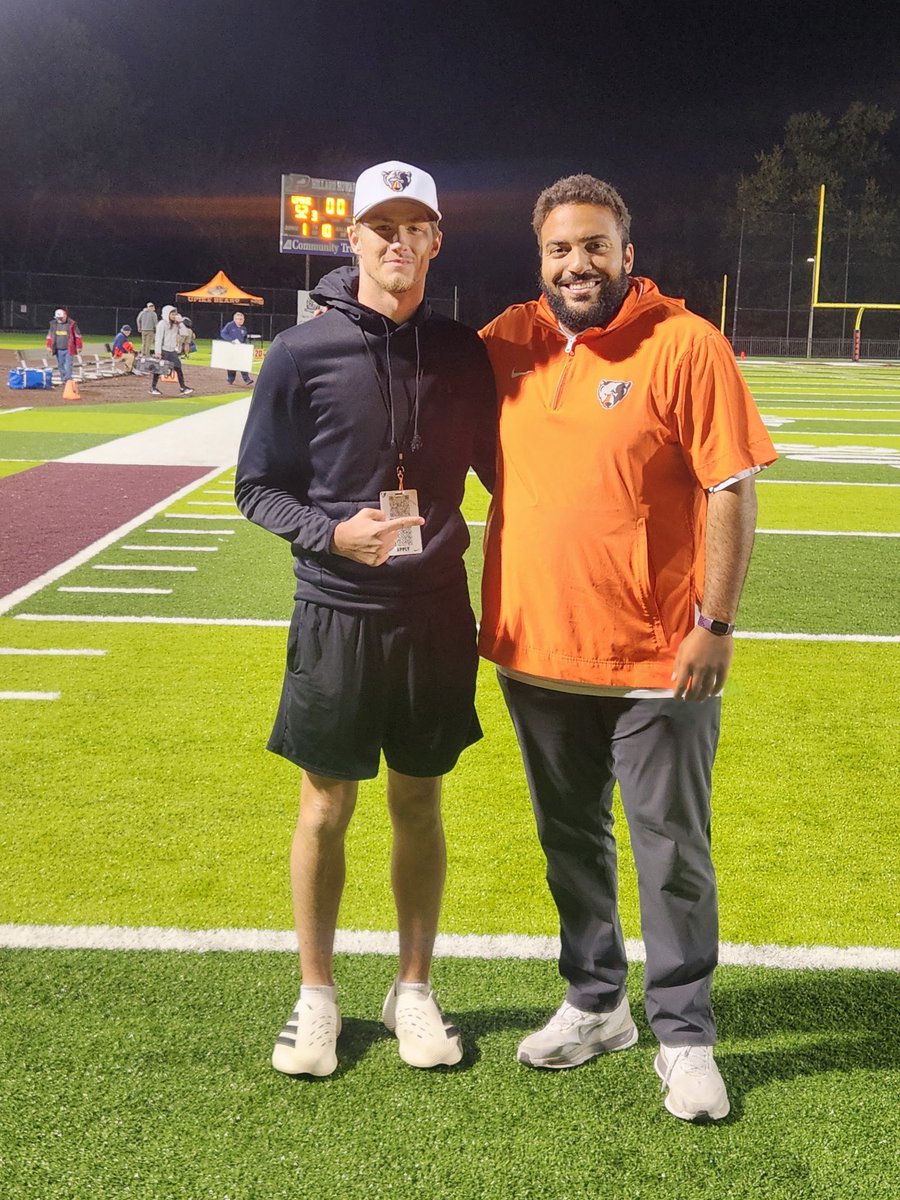 Kootze18's tweet photo. Thank you @CoachFipps and @UPIKEFOOTBALL for bringing me up for a Game Day Visit! The campus is amazing and the program being built is outstanding! @coach_borrelli 
@Coach_Shrader @narrowsfootball https://t.co/ytvT8yQVix