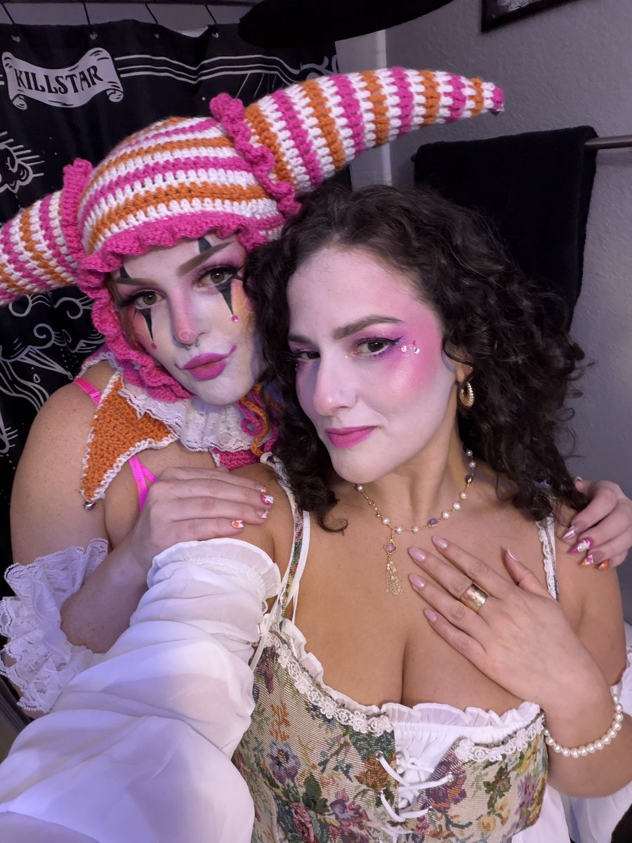 irrelevntjaimie's tweet photo. happy gay halloween from this jester and her princess https://t.co/Mj7lAJf0ZN