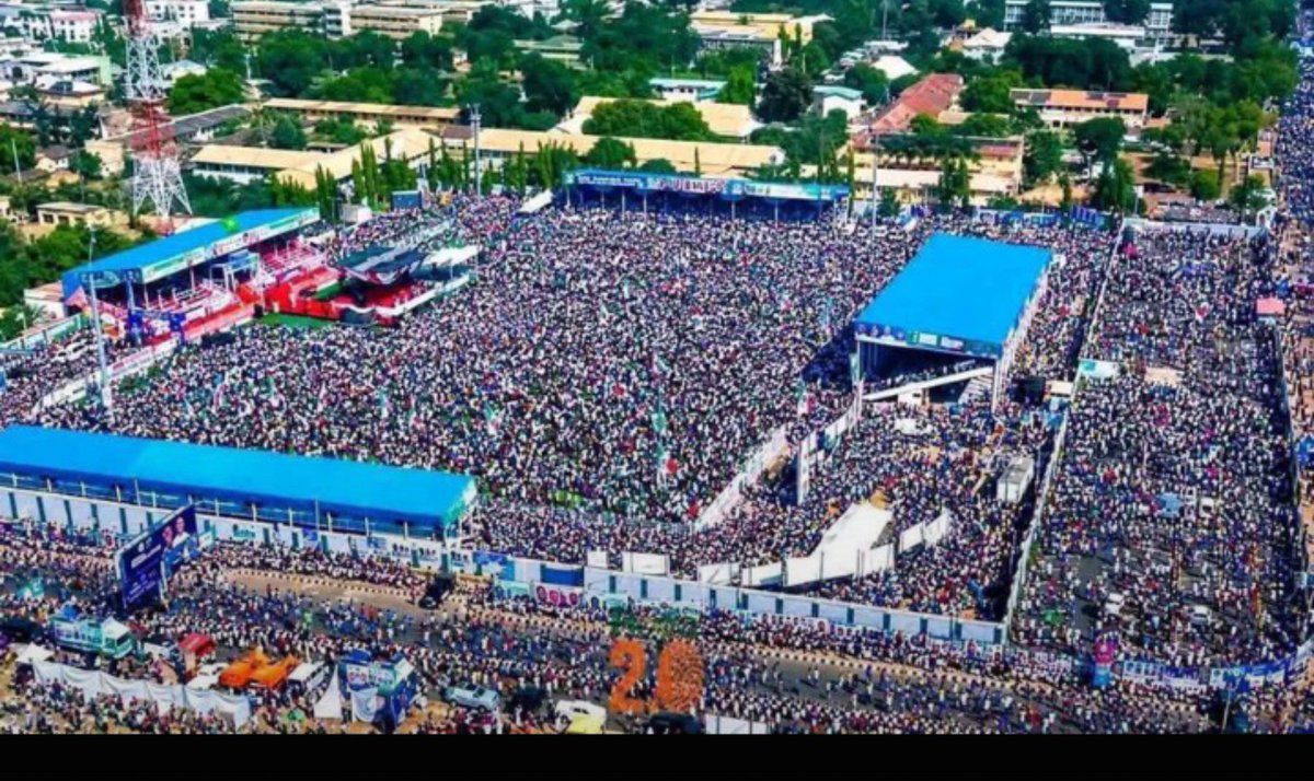 Fresh2Finish's tweet photo. @MyksonDosSantos Really ....The reason why North &amp; South no send the elders is cos una created Almajiri (beggers) , Houseboys (child labour) and Salesgirls (prostitutes) ... Tinubu finally got students to stay focused than jump around...plan for your villages &amp; towns. https://t.co/vO9mMFIi6I