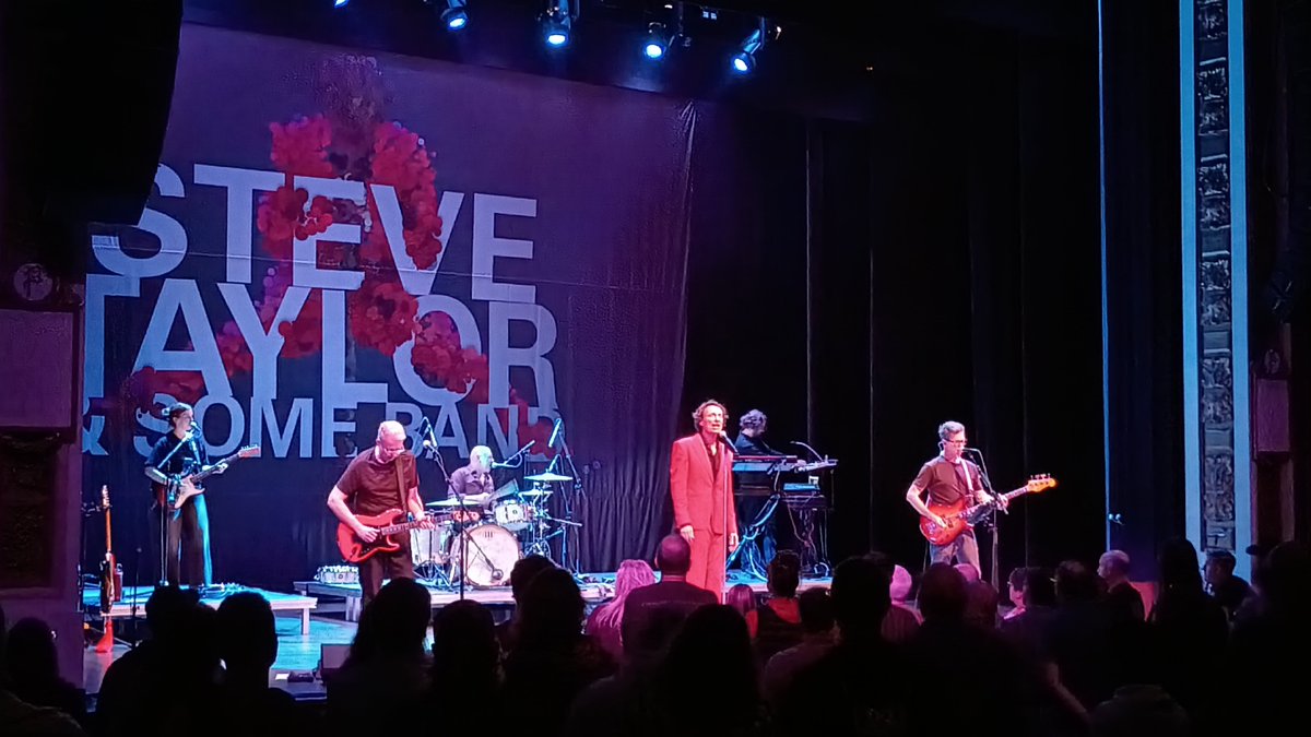 studoeslinux's tweet photo. In Minneapolis tonight. And how was your evening? #stevetaylor https://t.co/h9wVKCsvWD