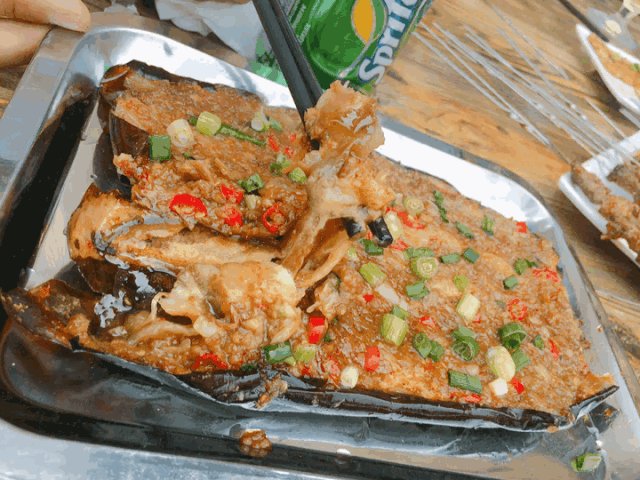 yoshikm2's tweet photo. [ダンスした後に茄で作った慰めの料理を食べ、一周りをしたらゴミを捨てに行く]， https://t.co/kcYfMC1zLu
