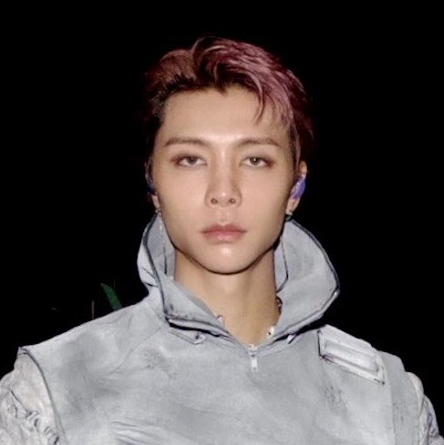 H0TCH0C0_'s tweet photo. 헐 존전서 염색했네 https://t.co/UkoLw2DLKj