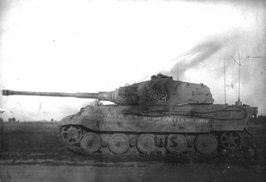 Tank_Archives's tweet photo. #OTD in 1944 mobility trials of the King Tiger tank ended abruptly. After driving just 113 km in Soviet hands (and 557 km in total), catastrophic failure of the left side drive sprocket and front torsion bar disabled the tank for good. #tanks #history #WW2 #WWII https://t.co/pilbSqvW5v
