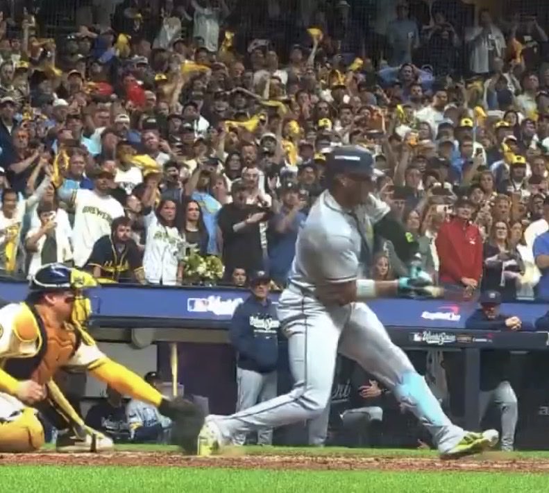 JimbobSmit5204's tweet photo. @reidsailor @iJordanMoore “Horrible call” would you like to recant this retarded statement? https://t.co/oHOHnhcPqQ