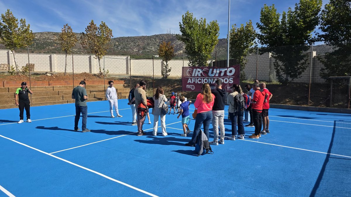 FedExtTenis's tweet photo. Vamos a por la tercera jornada del  Torneo del Circuito de Aficionados 2026 en Arroyo de San Serván, "Trofeo @DipdeBadajoz ", organizado por el C.T. Los Martires... domingo para seguir disfrutando del tenis. @jovendeportEXT https://t.co/elD87QxQG2