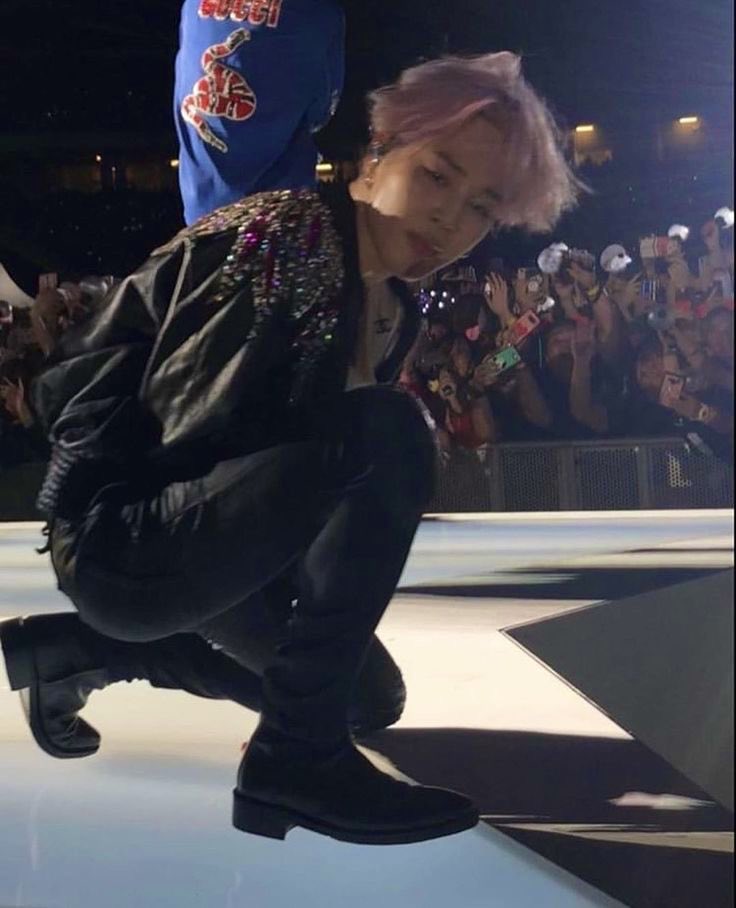 minluvrz's tweet photo. 2019                                                  2026 https://t.co/8yE8etjYWY