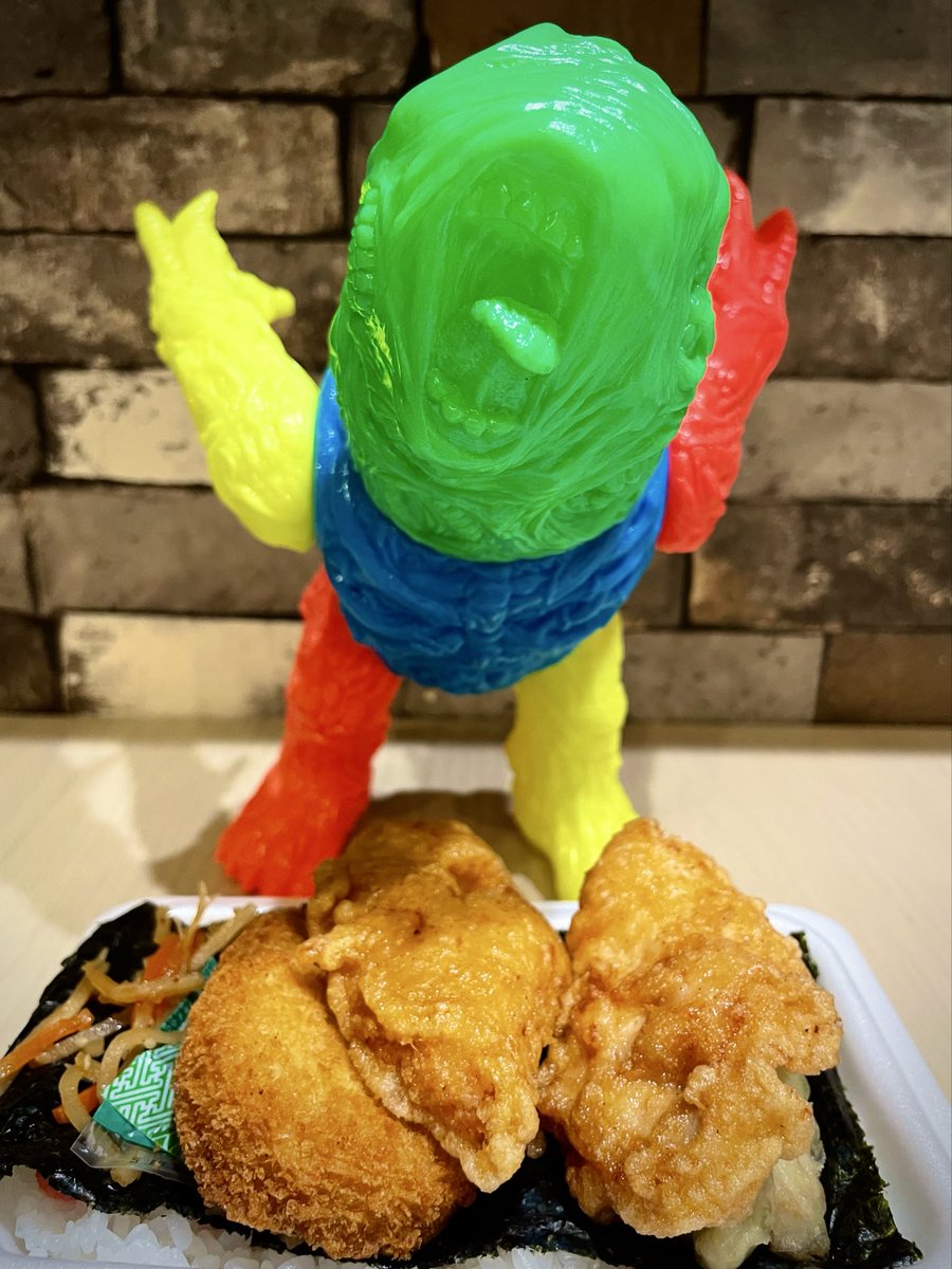 TK4SEX's tweet photo. のりカラコロ明太弁当！！！！
こんな豪華な弁当はじめて！！！！

#暗黒エンターテイメント
#ソフビ　#sofvi https://t.co/DvjauztAwH
