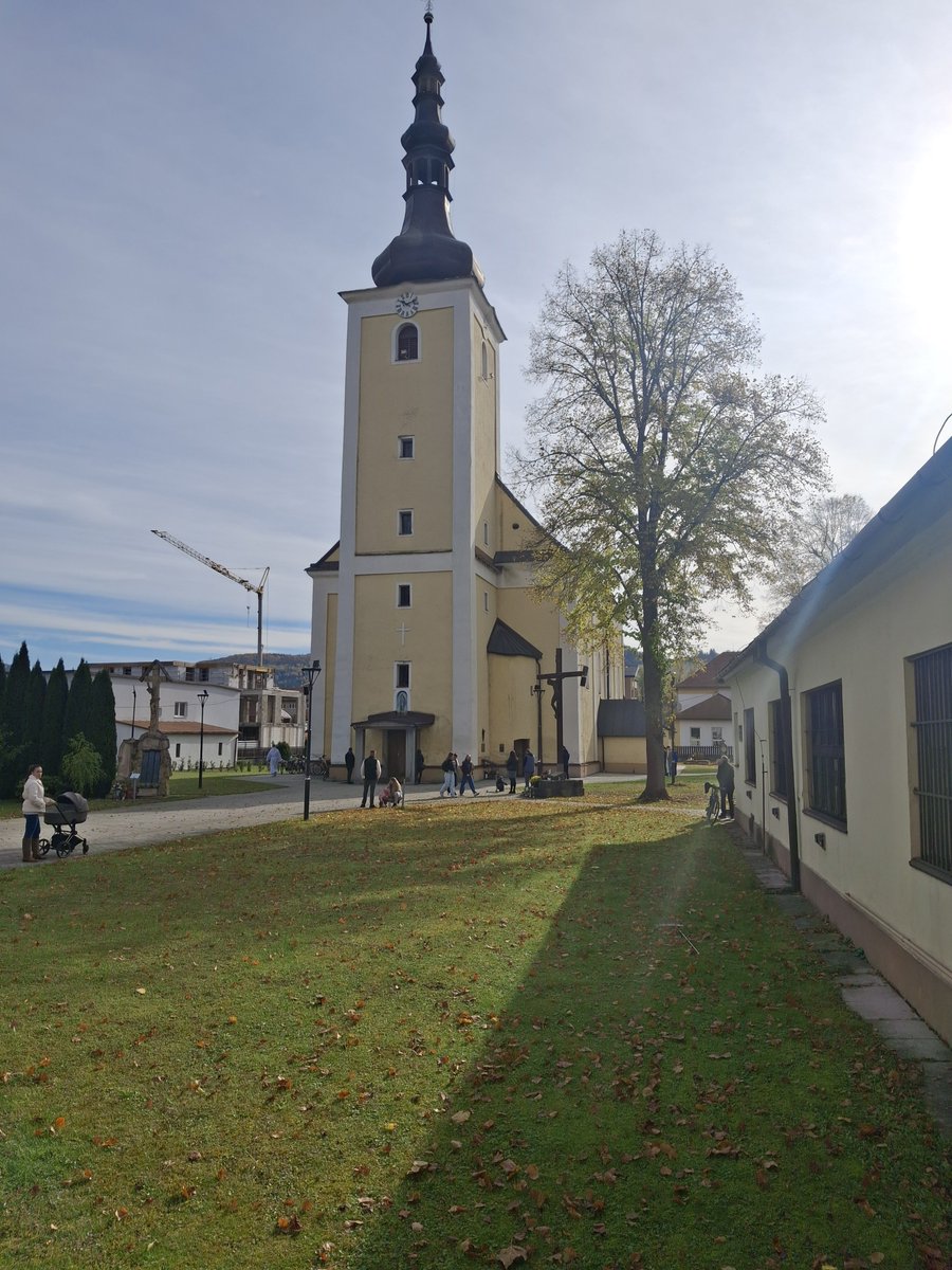 cfeter's tweet photo. W niecałę godzinkę pospacerowałem po centrum. Obiekt sportowy niestety trochę dalej. https://t.co/u4ovADmUJn