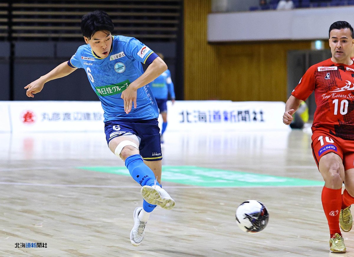 photo_doshin's tweet photo. フットサル Ｆリーグ１部の #エスポラーダ北海道 は25日、北海きたえーるでバルドラール浦安と対戦し、4-5で敗れました。
#Fリーグ

▽記事はこちらから▽
https://t.co/lfs8wY93zh https://t.co/gn1EaqsZbd