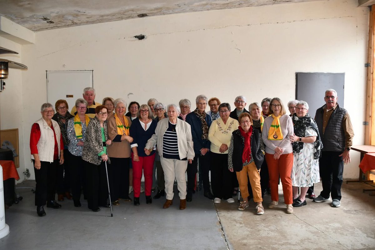 886s_mm's tweet photo. Samedi 24 octobre 2026 : traditionnel déjeuner d'automne de nos Dames d'Entraide au Marmiton. 22 d'entre elles ont répondu à l'invitation du Président. https://t.co/OpLifVjdJj