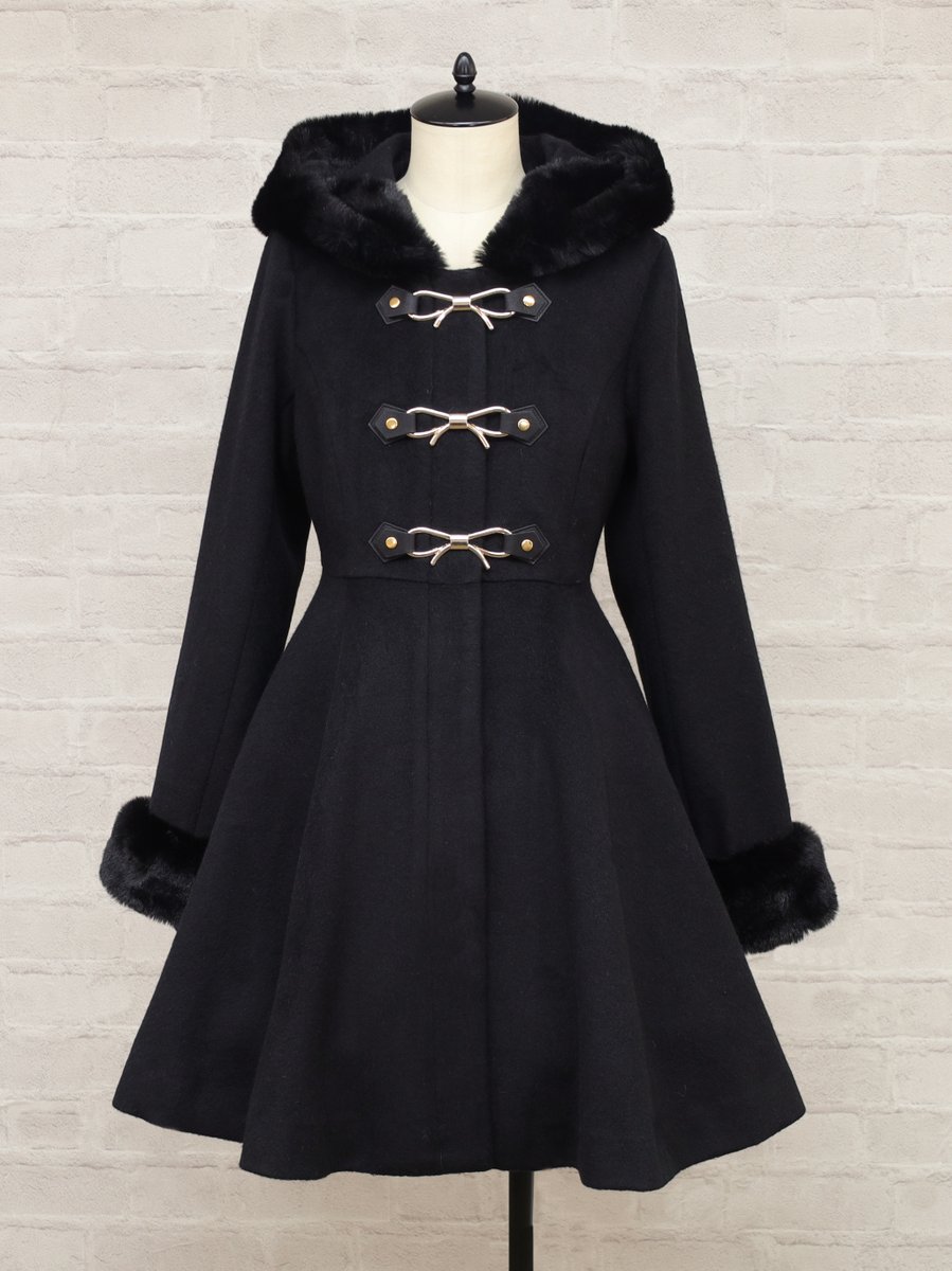 amavel_online's tweet photo. ◆AmavelOnlineShopNewArrival◆Part1
♥リボンビットフレアコート 
Color：サックス、ピンク、アイボリー、ブラック
Price：￥17,930(税込）
https://t.co/yTyToaCCMt   #amavel #アマベル #コート #ガーリー #リボン #甘系 #地雷系 #量産型 #双子コーデ #甘カジュアル https://t.co/Ii3om6DKP3