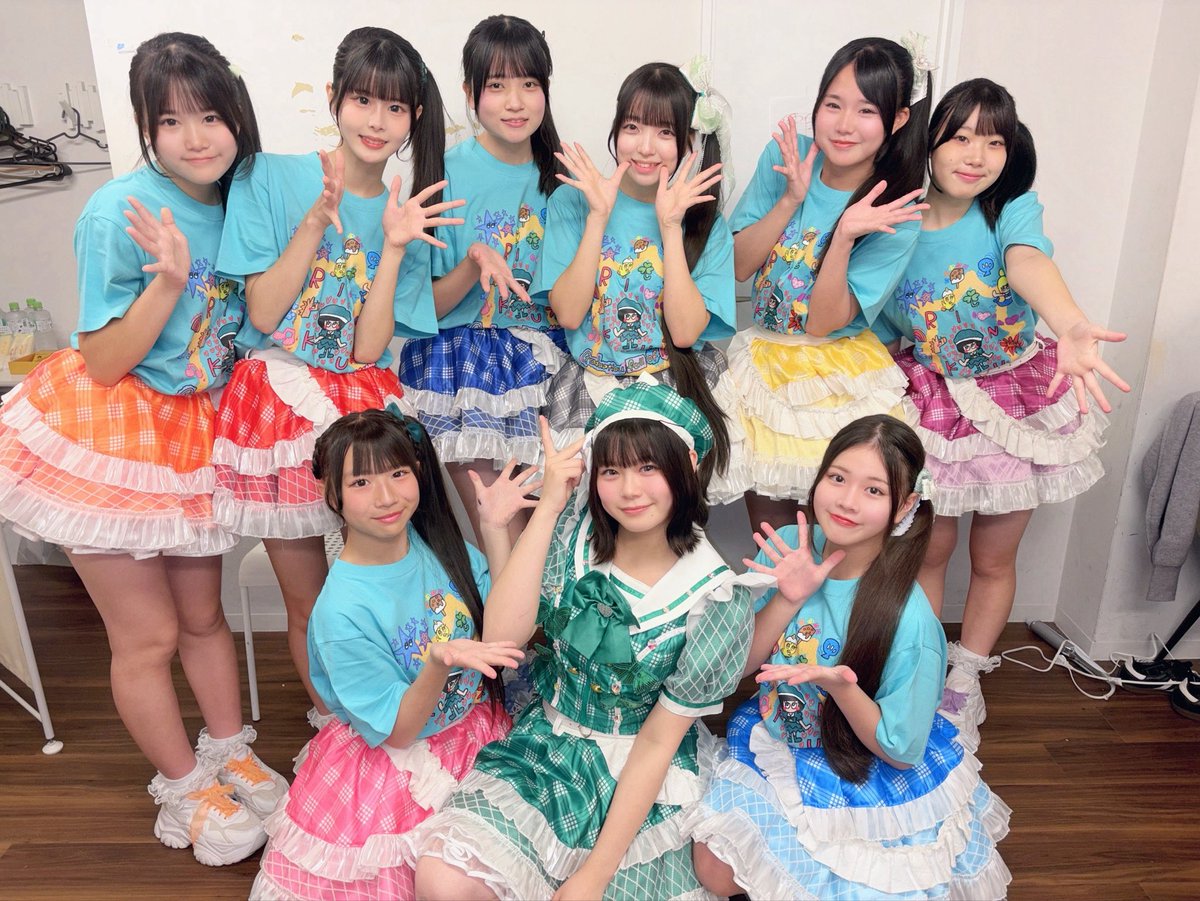 0520_rion's tweet photo. りんくちゃん卒業式ありがとうございました🌸💚

ほんとに卒業しちゃうのか〜寂しいよ🥹

りんくちゃんがいるだけで場が明るくなって、一緒にいてほんとに楽しかったよ❤️‍🔥

いっつもテンション高くてｵﾊﾞｶなところがあるけどそんなりんくちゃんが大好きだよ！！🫶🏻

これからも頑張ってね🥹🫶🏻💚 https://t.co/lA7Bs4LQov