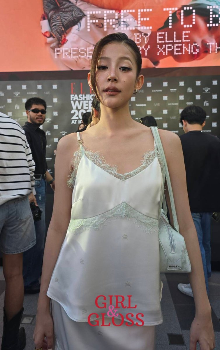 girlngloss's tweet photo. สาวน่ารักใบปอ ในงาน ELLE FASHION WEEK 2026 ร่วมชมโชว์ WACAY

BAIPOR WACAY EFW26

#BaiporatEFW26ICONSIAM
#bbaiporuary #ใบปอธิติยา https://t.co/c6CqrRcM5O