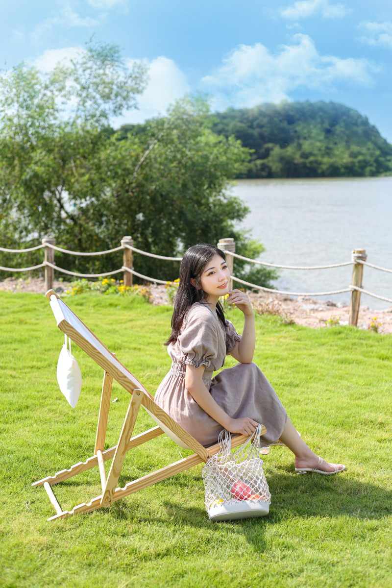 SAWADAm2wc's tweet photo. [冶卮琳] の新しい日常コーデがすごく素敵 休日の公園でのんびりしてる姿が可愛すぎる！ https://t.co/nV2NaROItJ