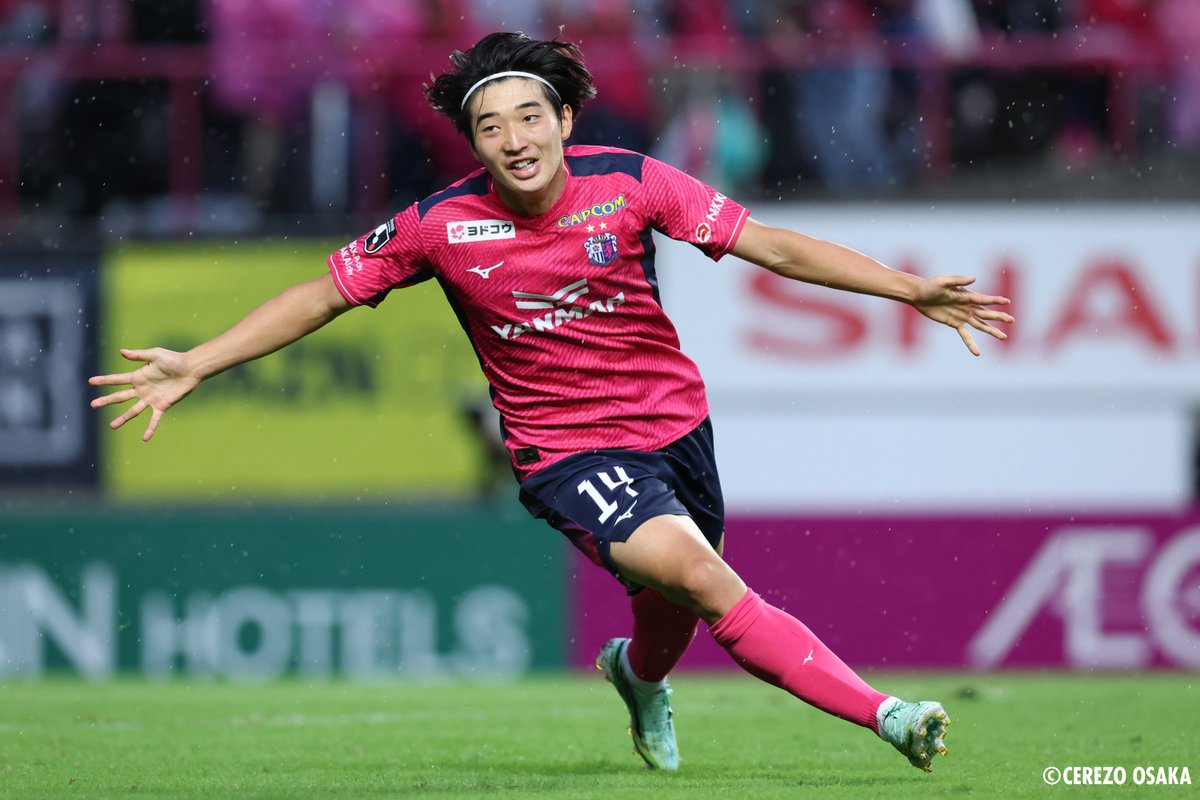 crz_official's tweet photo. 🌸𝐆𝐎𝐀𝐋🌸

#横山夢樹 選手、試合終了間際に劇的同点弾⚽

#ヘソプロダクションサポーティングマッチ
#セレッソ大阪 https://t.co/Ty6uzYHnoY
