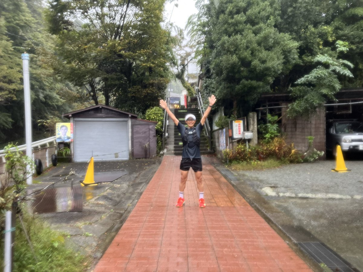 wringbeans's tweet photo. 熊🐻が近くにいる大山ラン🍂

後半はこま参道で折り返し
強めの雨だけど登山客もちらほら

下りの途中から雨は止み、R246を西に進んで再び善波峠へ
スイッチ入ってキロ5分10秒で2kmの登り
峠からは脚に来た…笑

みいちゃんのお墓参りして再び登りでゴールして36.5kmの二人旅

累積上昇は686m https://t.co/OX3y8agfEl