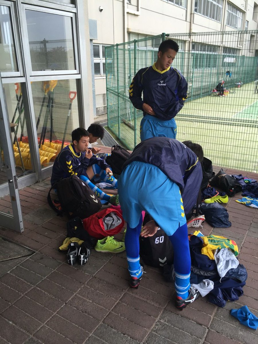KazuyaHero58201's tweet photo. 水色サカパンのサッカー部員たちいろいろ https://t.co/phtWRZI96i
