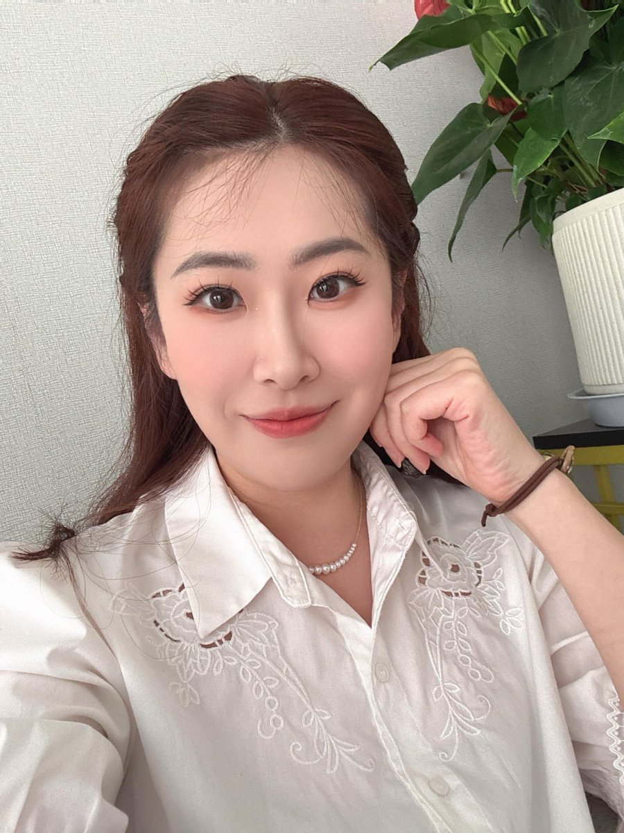 PennyUnderddk1's tweet photo. 问你们个问题，网恋第一次见面后是不是就一定会发生性关系。。。 https://t.co/AOVHHVaPU7