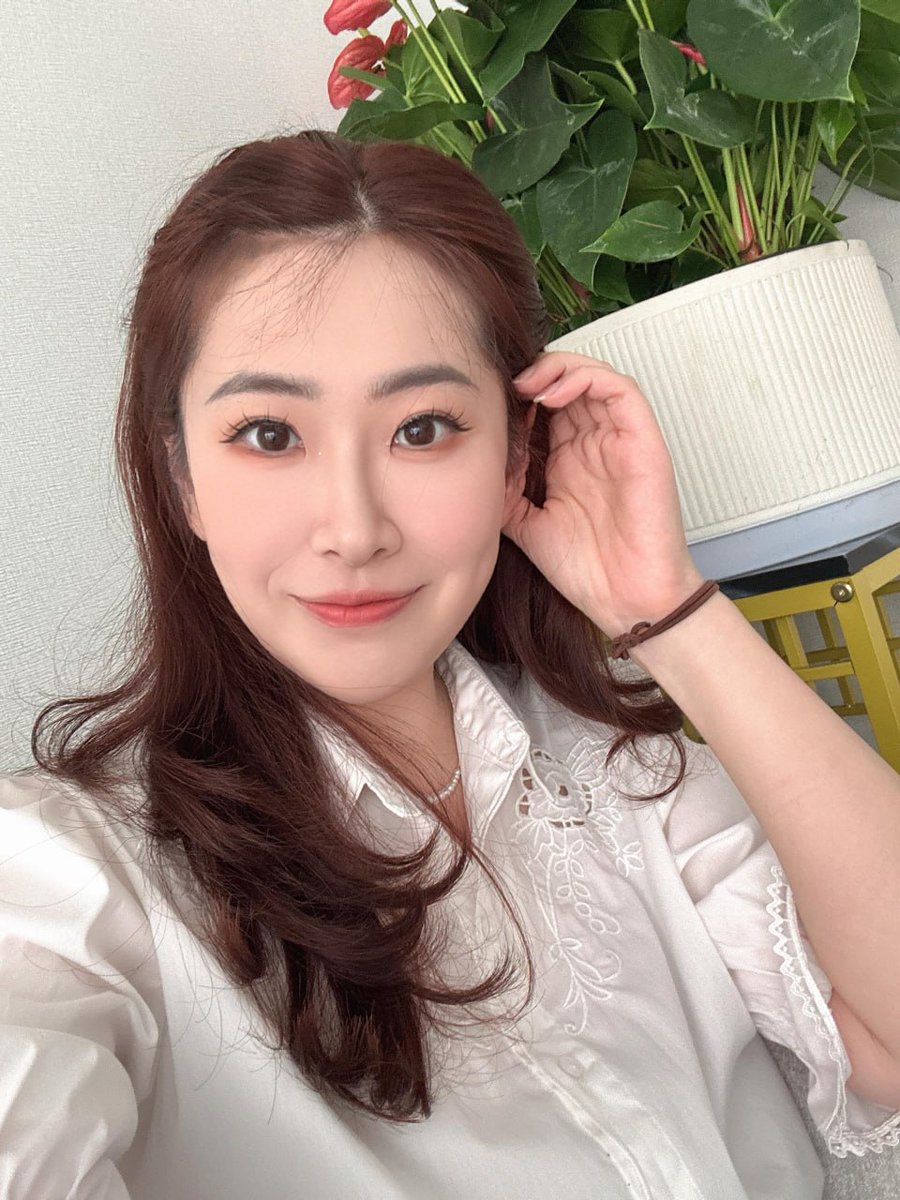PennyUnderddk1's tweet photo. 问你们个问题，网恋第一次见面后是不是就一定会发生性关系。。。 https://t.co/AOVHHVaPU7