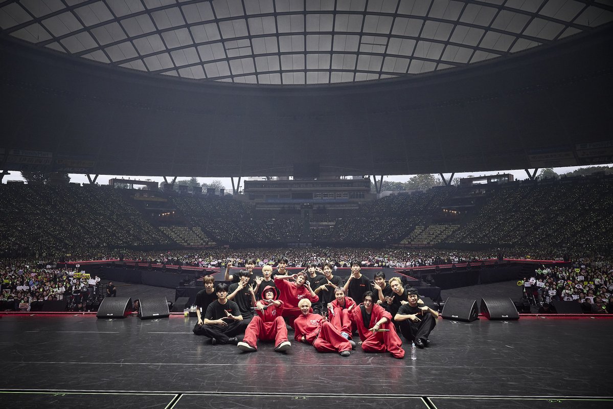 NCTsmtown_127's tweet photo. NCT 127 5TH TOUR 'NEO CITY : #SAITAMA - THE REDLINE' with NCTzens DAY2

EVERYTHING, ALL AT ONCE, NEO
https://t.co/vkFUnwHeM8 

#NCT127 #THE_REDLINE
#NCT127_5TH_NEOCITY_THE_REDLINE
#NCT_10TH_ANNIVERSARY https://t.co/GgOpummPTE