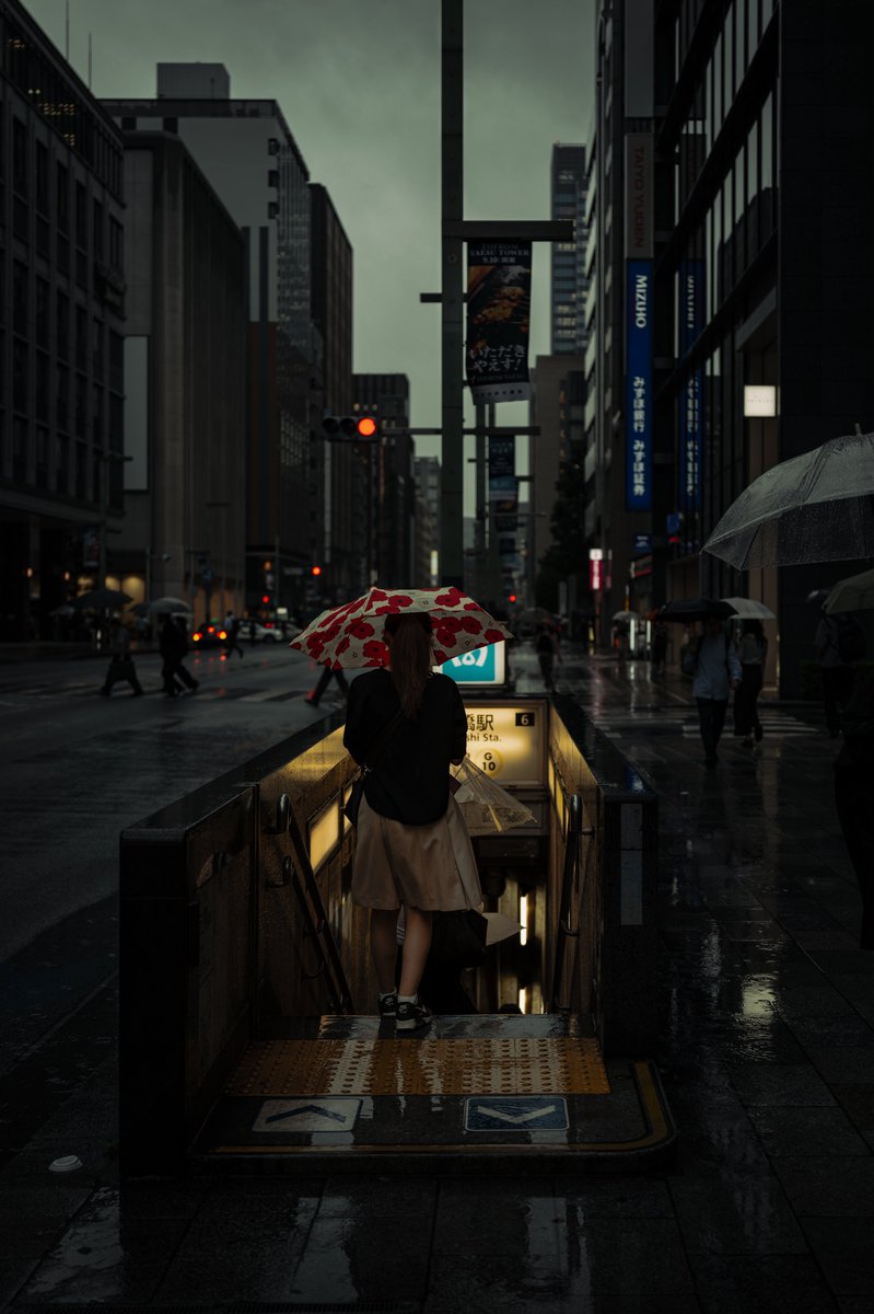 nerosphoto's tweet photo. Rain in the City https://t.co/LHrBYdC7Yr