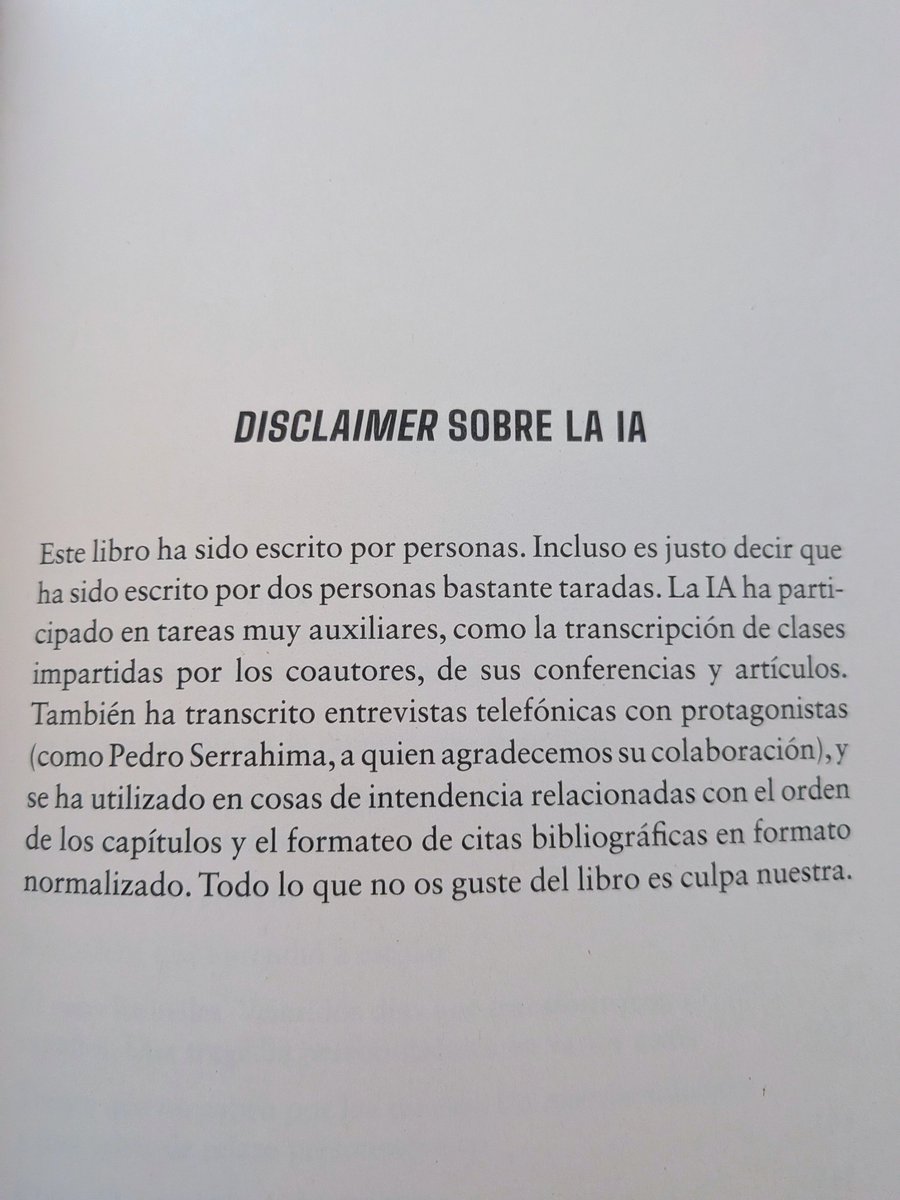 fricau's tweet photo. Dicho lo anterior, te encuentras con libros como #PersonotecnIA, de @Recuenco y @uriondo, con disclaimers sobre IA tan brillantes como este.

Toda una lección de transparencia, delegación de tareas y asunción de responsabilidades 🔝 https://t.co/DfWMyA0y36