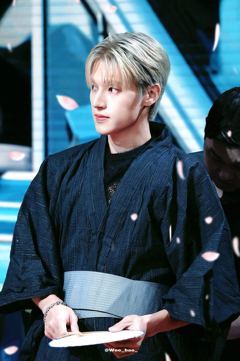 orai_come_here's tweet photo. 오살힘🌸 https://t.co/ByZEWfcxot