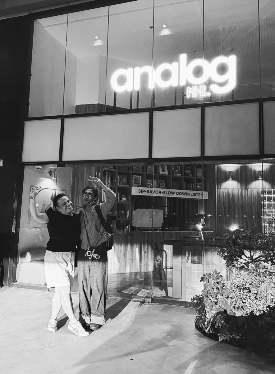 donnyfication's tweet photo. Team Donny supporting him and #ANALOG 😍 From his Star Magic fam to MediaWorks and even glam and prod team 🥹 Love the support system he has! All are super proud of him ❤️

#DonnyPangilinan https://t.co/qmru2k4zQL