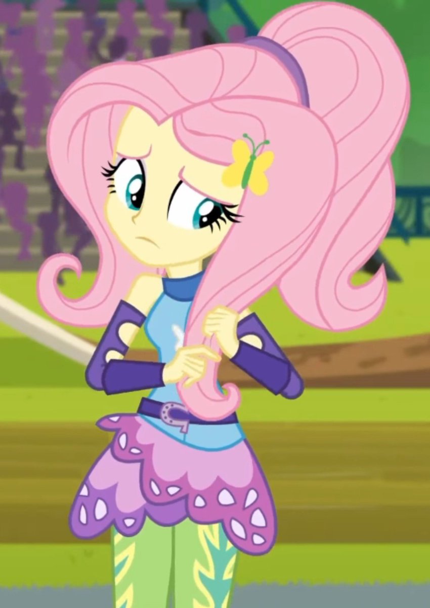 dianayourself's tweet photo. Wow, Fluttershy sí que tiene mucho cabello xd https://t.co/p5kQVsU4HA