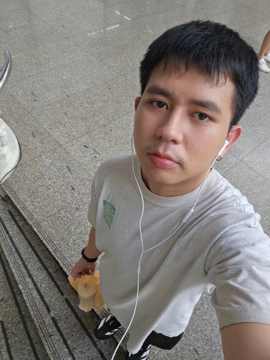 matmatin22's tweet photo. วิ่งสวนรถไฟกันงับ พรุ่งนี้ https://t.co/rdPoh4niEP