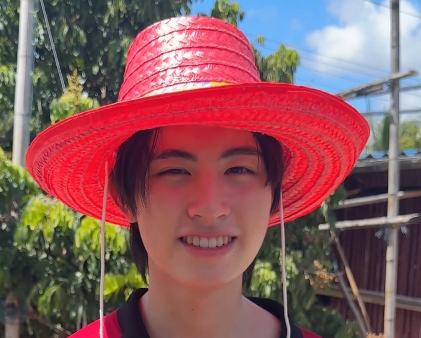 maybeitjan's tweet photo. โคตรน่ารักอะเอเอลูก 😭😭😭😭😭😭😭😭😭😭😭😭😭😭😭😭😭😭😭 ใจชั้น นู๋น้อยหมวกแดง https://t.co/k8NoPJkMrV