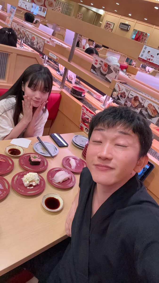_935's tweet photo. ヘルパーさん…
ではなく、ちびちゃんの病院予約の予定をこなします。　

これから弁護士と会います🚶‍♀️ https://t.co/1K0T9YEBZW
