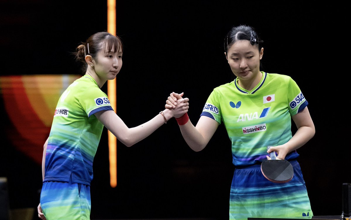 WTTJapan's tweet photo. #アジア選手権🇺🇿
最終日(10/25)🏓
みわひなペアが中国ペアを破り決勝進出!!🙌
相手に傾きかけた流れを引き戻し、銀メダル以上確定!!
WD SF
🇯🇵#張本美和/#早田ひな 3-1 陳熠/姜依依🇨🇳
(12-10, 16-18, 11-8, 11-9)
ドロー👉 https://t.co/hFi3k26Car
#卓球 #ITTF #ATTU https://t.co/kjsirJPUjl