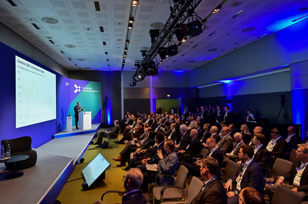 NW_Magazin's tweet photo. Das Deutsche Eigenkapitalforum (EKF) feiert im November 2026 sein 30-jähriges Bestehen. Fürwahr das Gipfeltreffen des Kapitalmarkts. #aktien #frankfurt #börse #investment #smallcaps #nebenwerte #dax #sdax #mdax #midcaps #stockstowatch #stockstobuy
https://t.co/Bcsccp3Ww4 https://t.co/8zZgvv6lpF