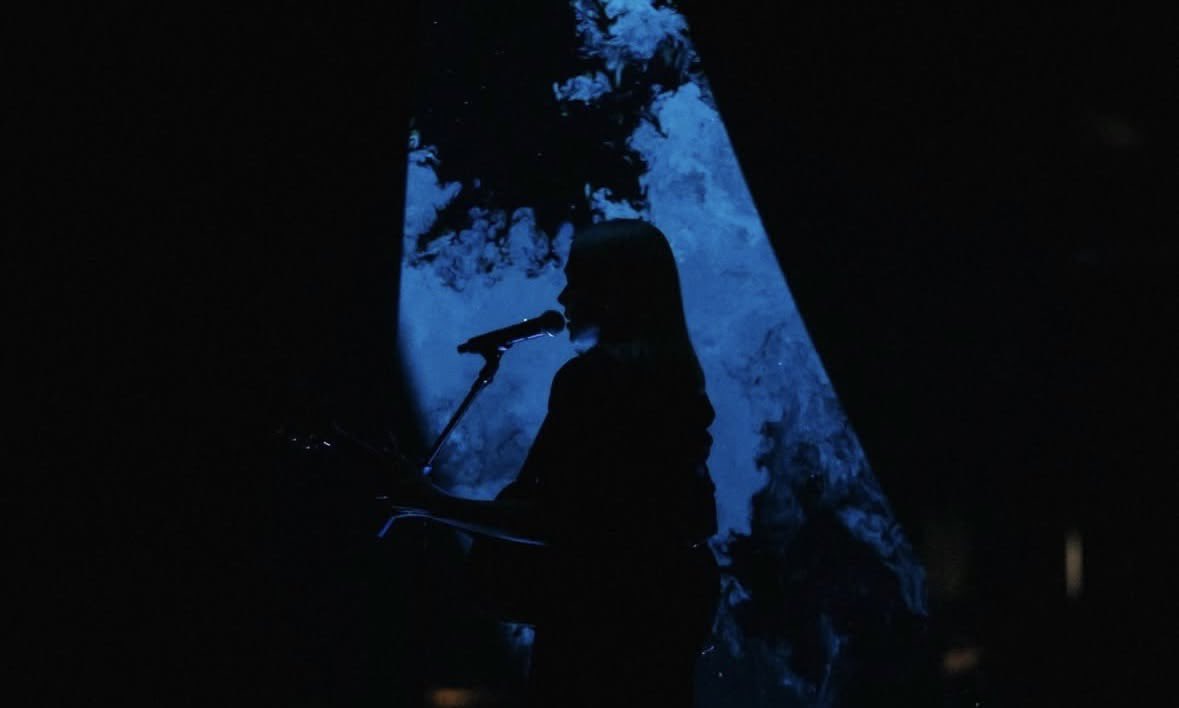 sourcebridgers's tweet photo. 🚨 PHOEBE BRIDGERS PERFORMED ‘REVOLUTION 0’ AS THE SURPRISE SONG TONIGHT AT THE LOST TOUR IN VANCOUVER! https://t.co/Fm1kfXAthb