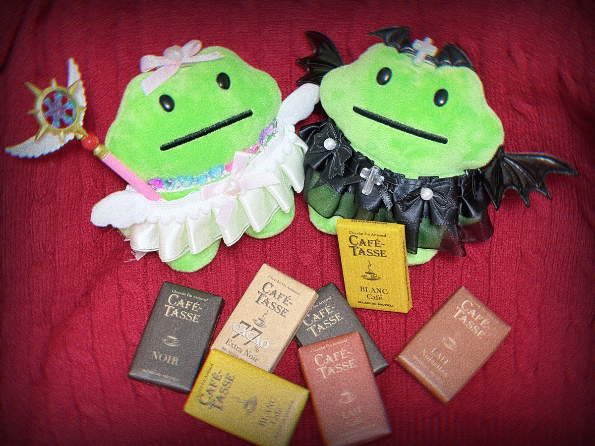 sawayaka_nui's tweet photo. Trick or Treat 🍫
#FricOrTreat @fricthefrog https://t.co/4FpYDNZMZK