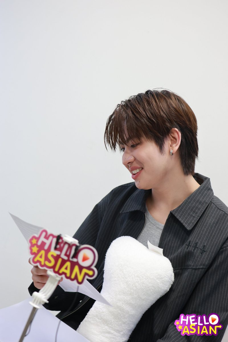 Hello_asian's tweet photo. ไม่มีใครเขินเลย โทษที ☺️

FO 2ND SINGLE PRESS R2
#8per7PressTour2
#8per7ByFirstOne
#FirstOne2ndSingle
#FirstOne https://t.co/KKyLXjZMGQ